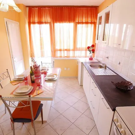 Angela Apartment